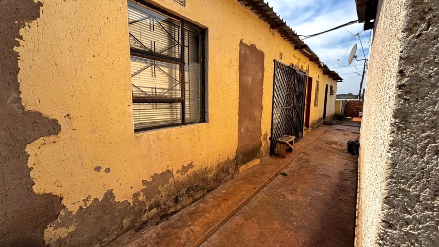 4 Bedroom Property for Sale in Vosloorus Ext 14 Gauteng