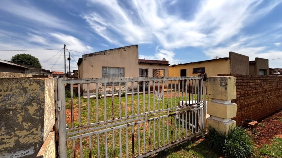 4 Bedroom Property for Sale in Vosloorus Ext 14 Gauteng