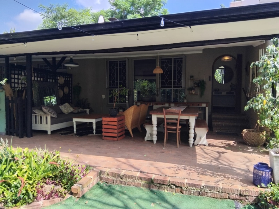 5 Bedroom Property for Sale in Gallo Manor Gauteng