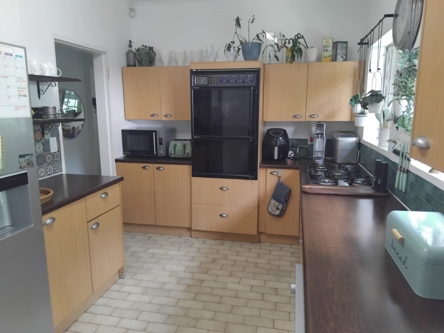 5 Bedroom Property for Sale in Gallo Manor Gauteng