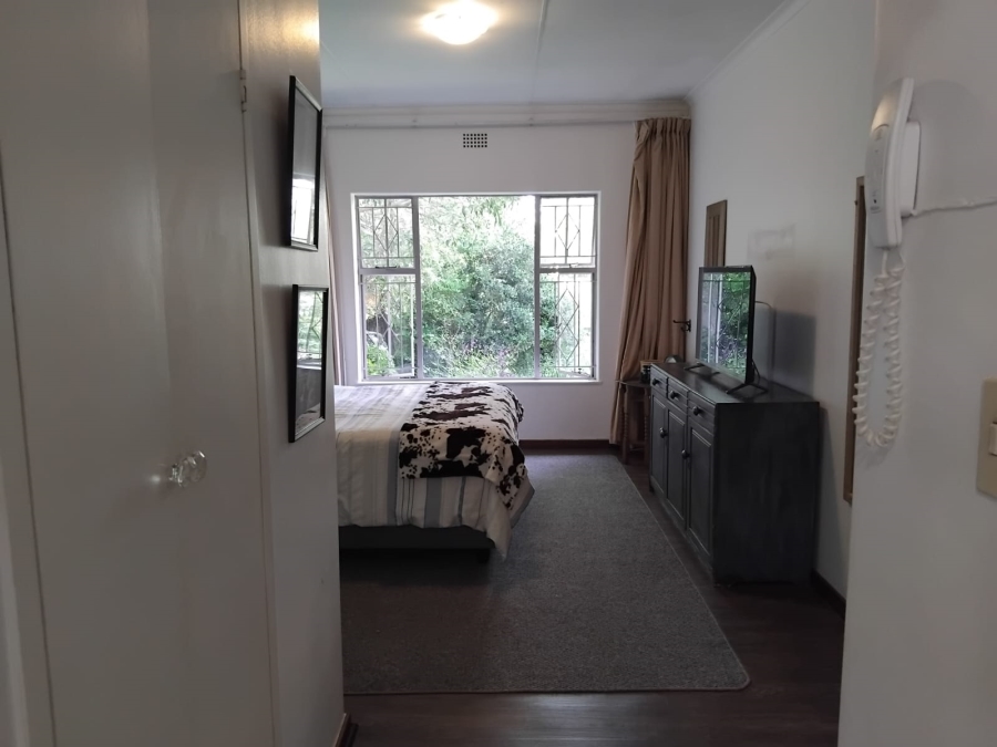 5 Bedroom Property for Sale in Gallo Manor Gauteng