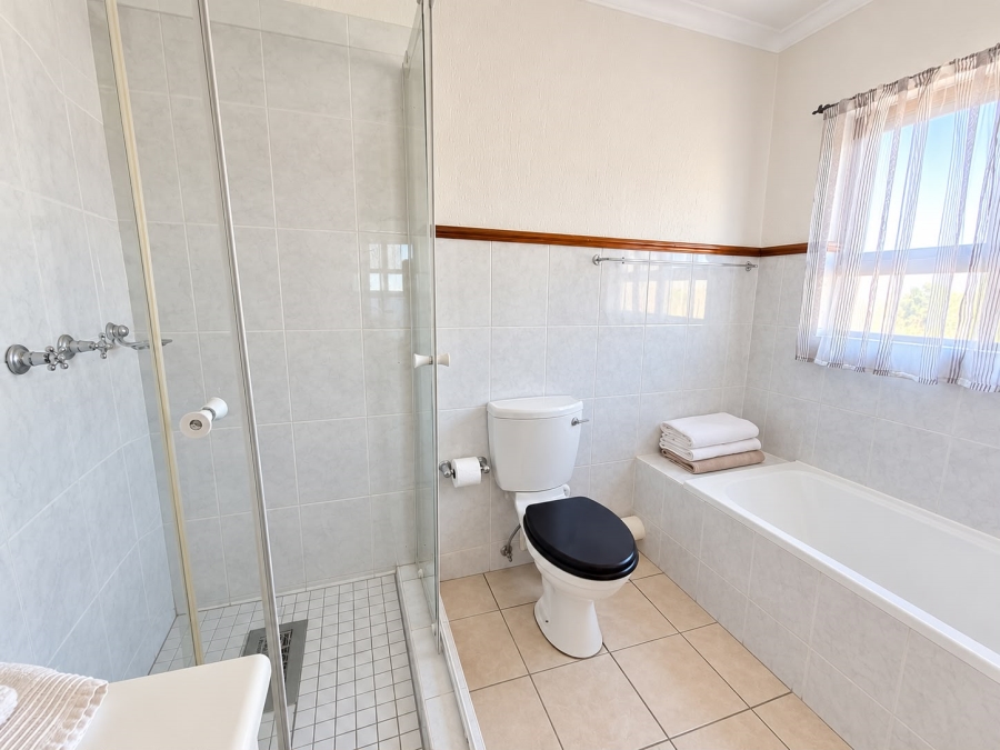 To Let 1 Bedroom Property for Rent in Broadacres Gauteng