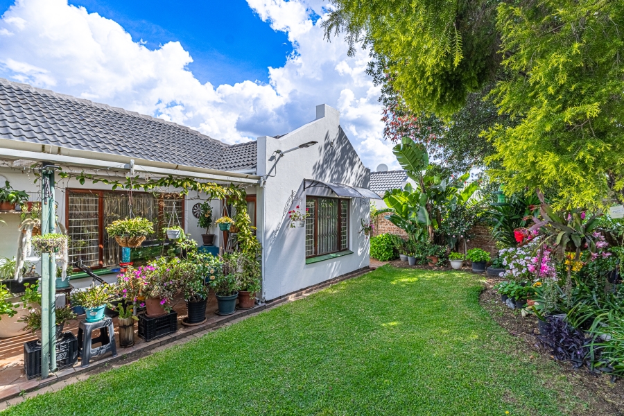 2 Bedroom Property for Sale in Eden Glen Gauteng