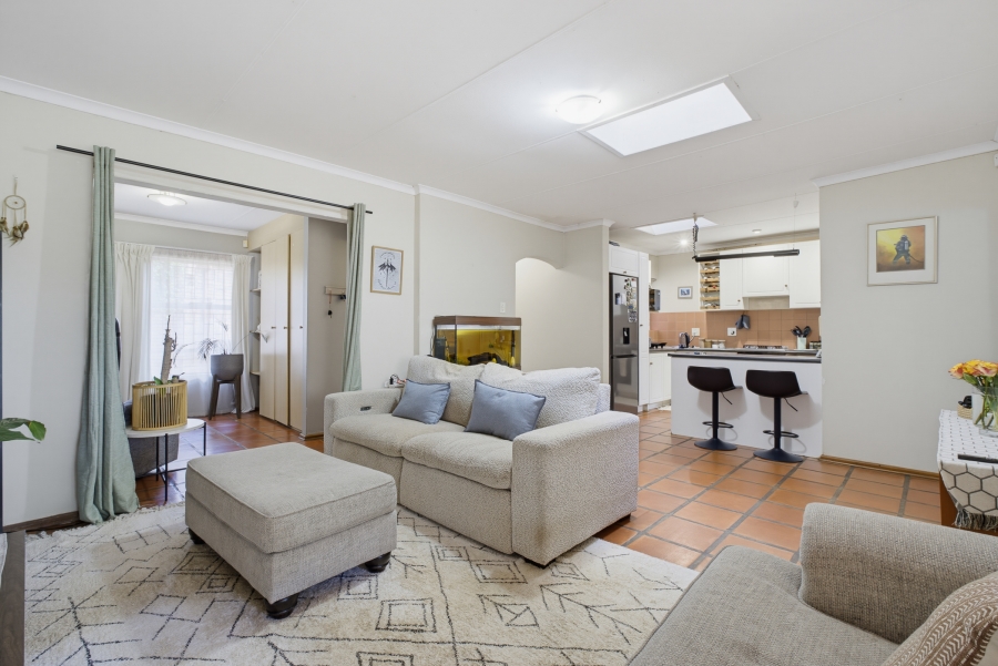 2 Bedroom Property for Sale in Hennopspark Gauteng