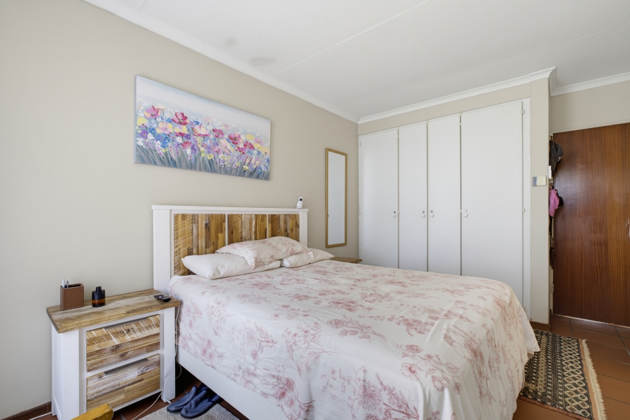2 Bedroom Property for Sale in Hennopspark Gauteng