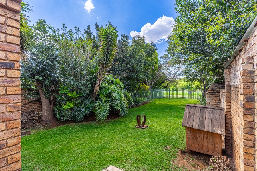 2 Bedroom Property for Sale in Hennopspark Gauteng
