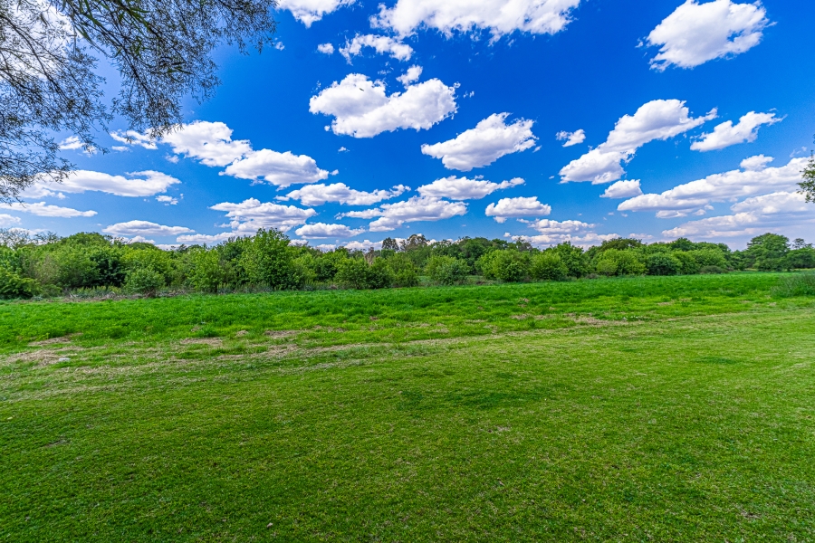 2 Bedroom Property for Sale in Hennopspark Gauteng