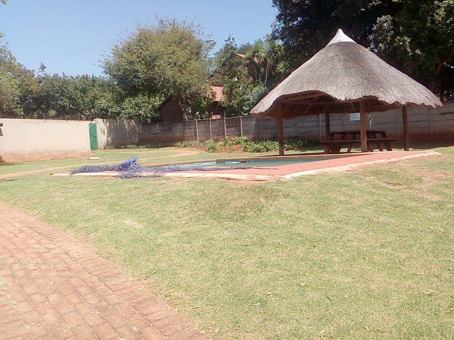 To Let 3 Bedroom Property for Rent in Weltevreden Park Gauteng