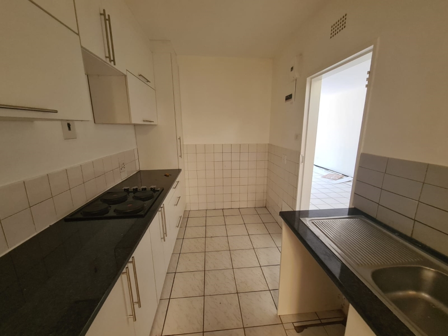 To Let 2 Bedroom Property for Rent in Windsor East Gauteng