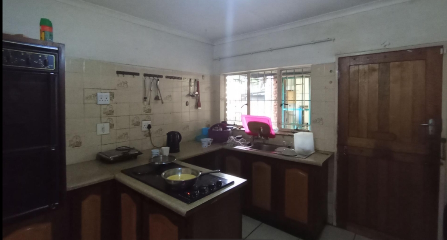 4 Bedroom Property for Sale in Rooihuiskraal Gauteng