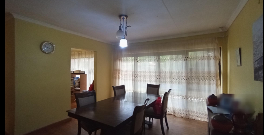 4 Bedroom Property for Sale in Rooihuiskraal Gauteng