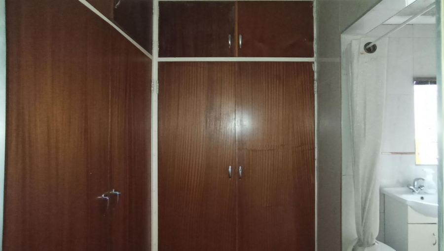 4 Bedroom Property for Sale in Rooihuiskraal Gauteng
