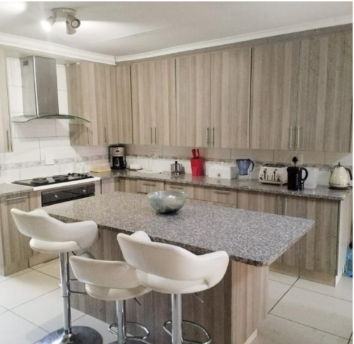 3 Bedroom Property for Sale in Amberfield Crest Estate Gauteng