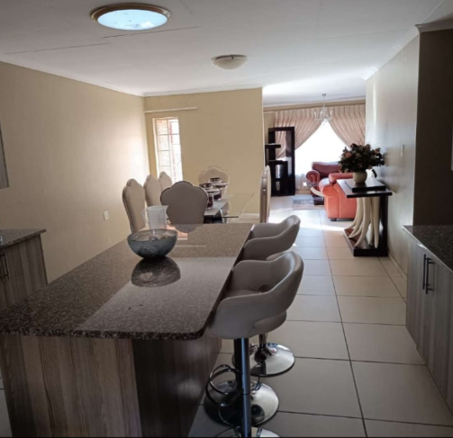 3 Bedroom Property for Sale in Amberfield Crest Estate Gauteng