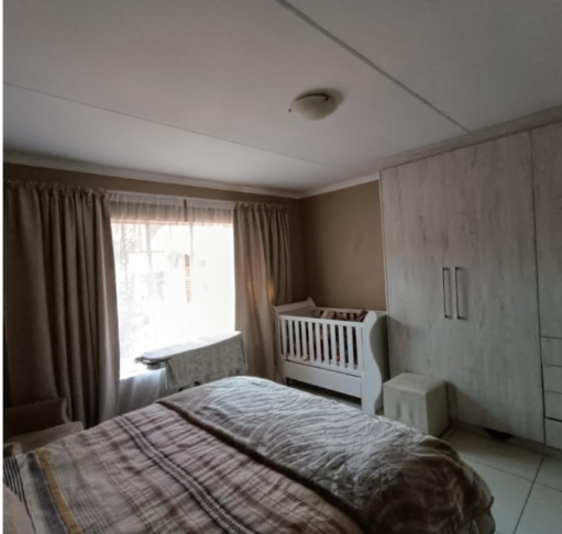 3 Bedroom Property for Sale in Amberfield Crest Estate Gauteng
