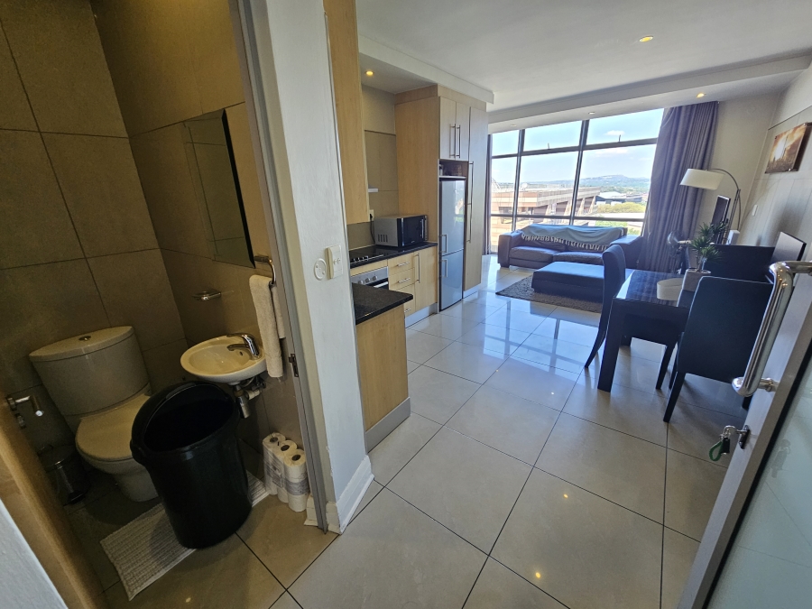 To Let 1 Bedroom Property for Rent in Sandown Gauteng