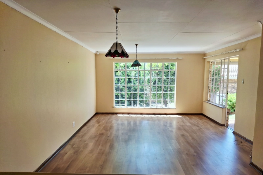 2 Bedroom Property for Sale in Brummeria Gauteng