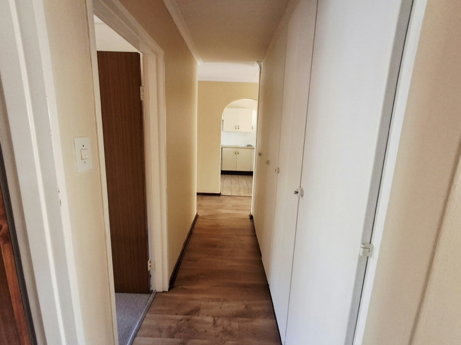 2 Bedroom Property for Sale in Brummeria Gauteng