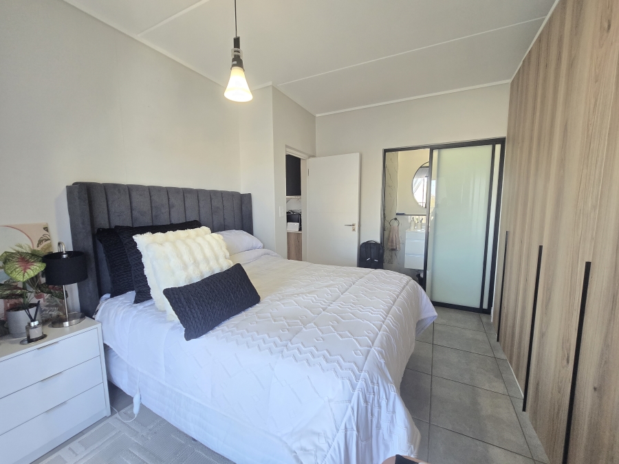 To Let 1 Bedroom Property for Rent in Waterfall Gauteng