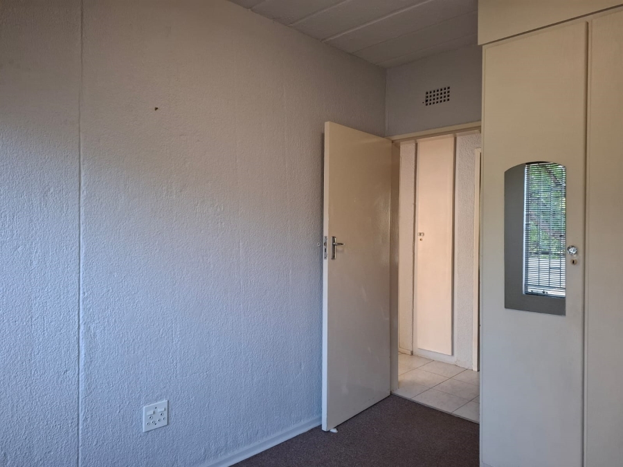 To Let 3 Bedroom Property for Rent in Eden Glen Gauteng