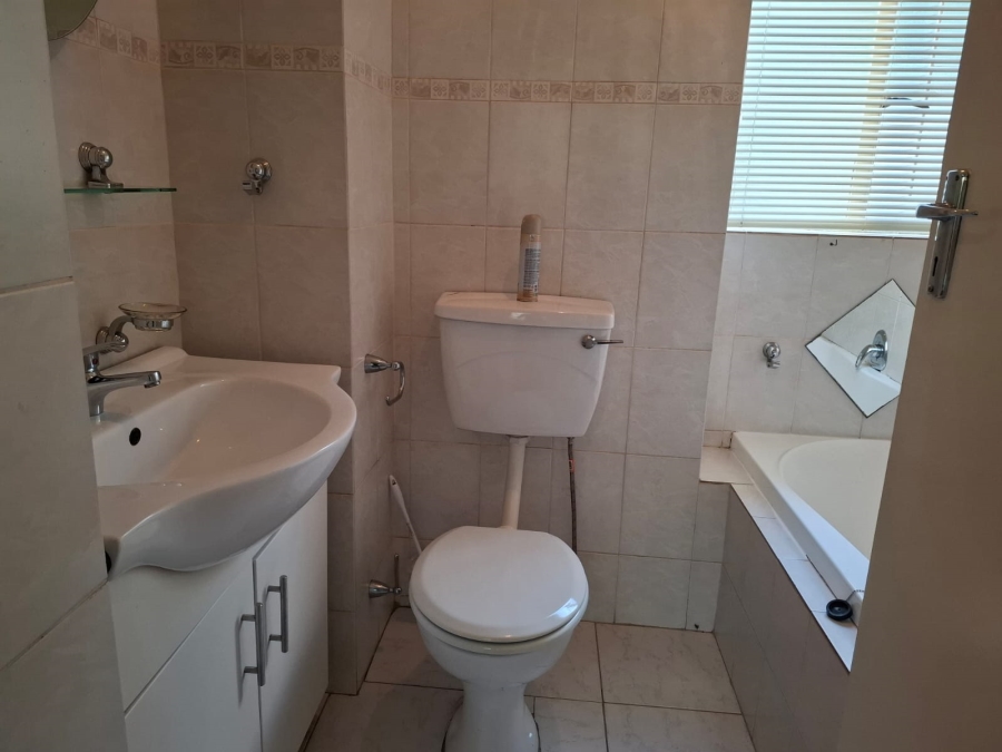 To Let 3 Bedroom Property for Rent in Eden Glen Gauteng