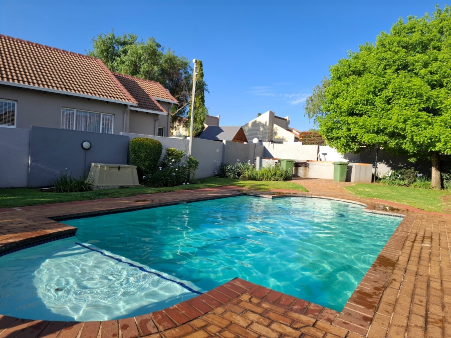 To Let 3 Bedroom Property for Rent in Eden Glen Gauteng