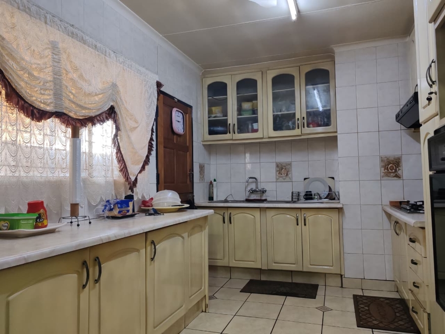 3 Bedroom Property for Sale in Bakerton Gauteng