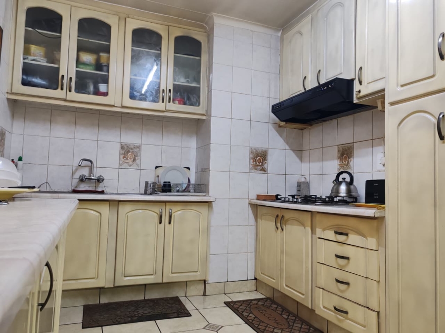 3 Bedroom Property for Sale in Bakerton Gauteng