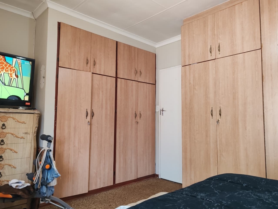 3 Bedroom Property for Sale in Bakerton Gauteng