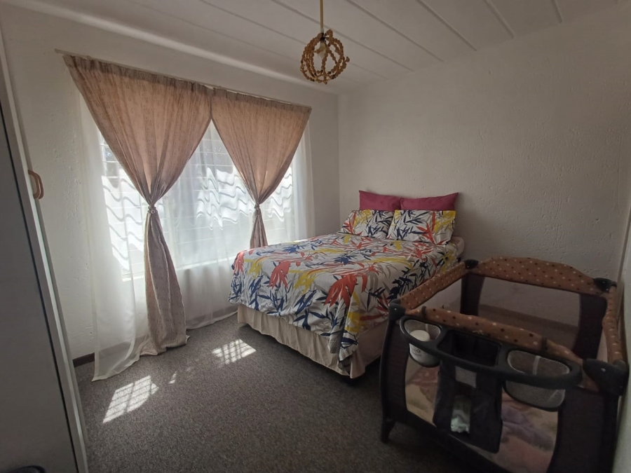 2 Bedroom Property for Sale in Glen Marais Gauteng