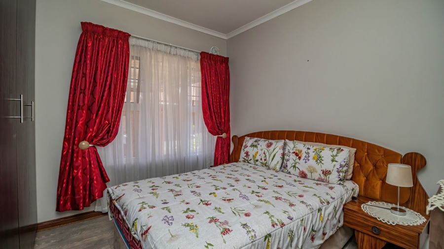 3 Bedroom Property for Sale in Brentwood Gauteng