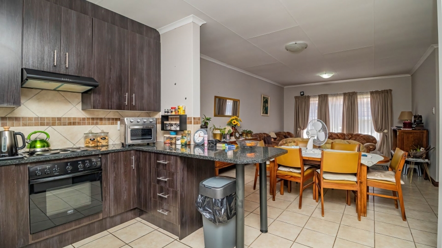 3 Bedroom Property for Sale in Brentwood Gauteng