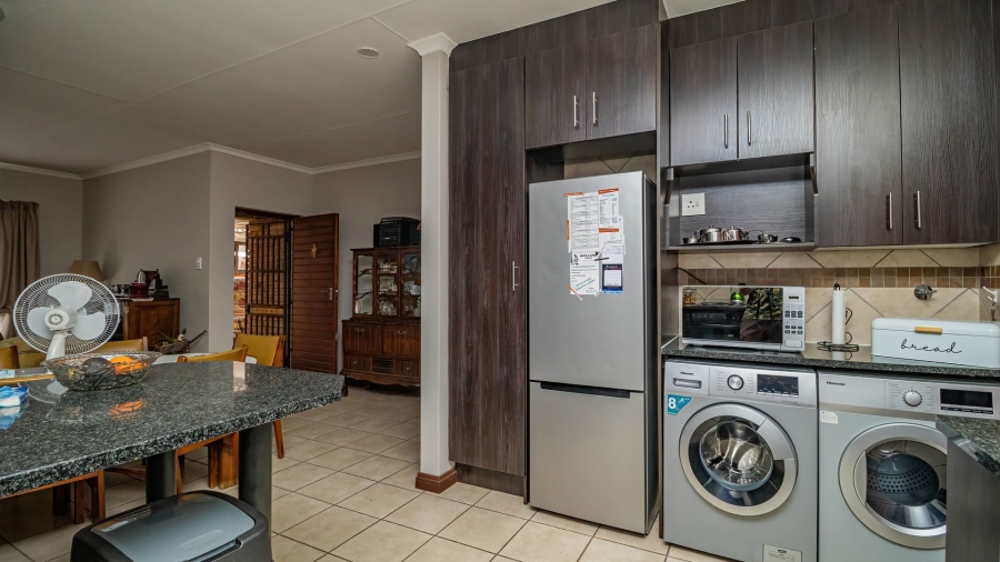 3 Bedroom Property for Sale in Brentwood Gauteng