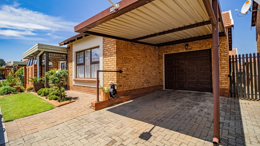3 Bedroom Property for Sale in Brentwood Gauteng