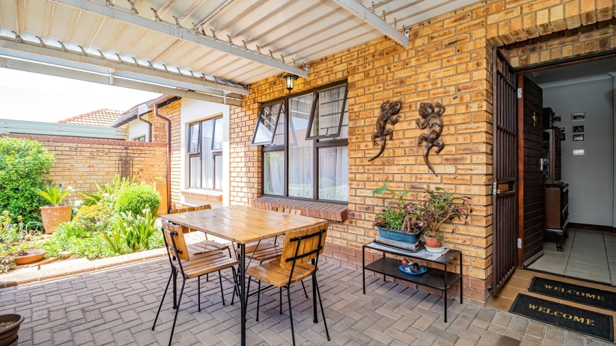 3 Bedroom Property for Sale in Brentwood Gauteng