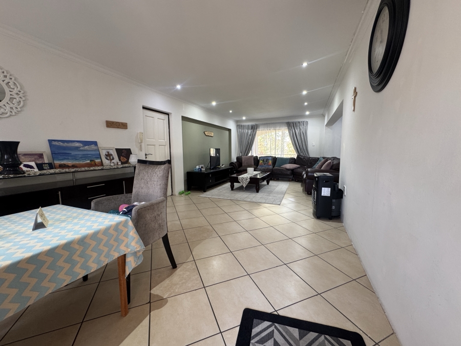 2 Bedroom Property for Sale in Primrose Gauteng