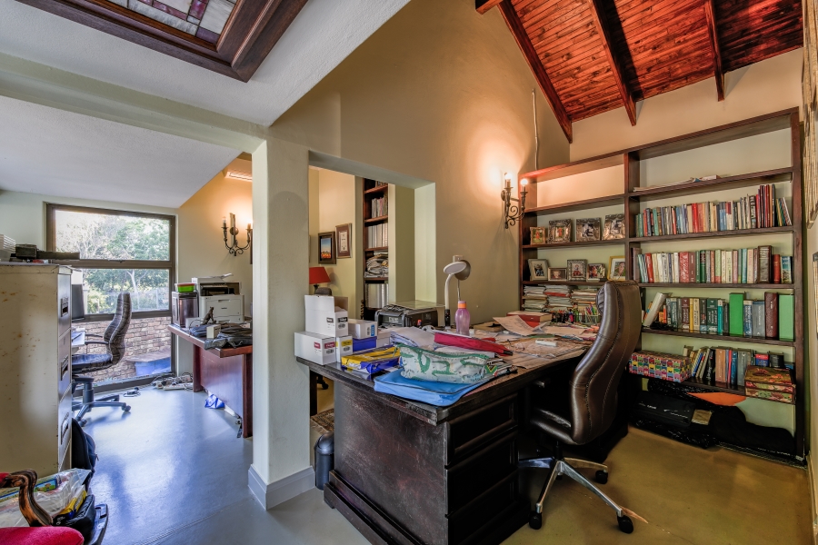 4 Bedroom Property for Sale in Wapadrand Gauteng