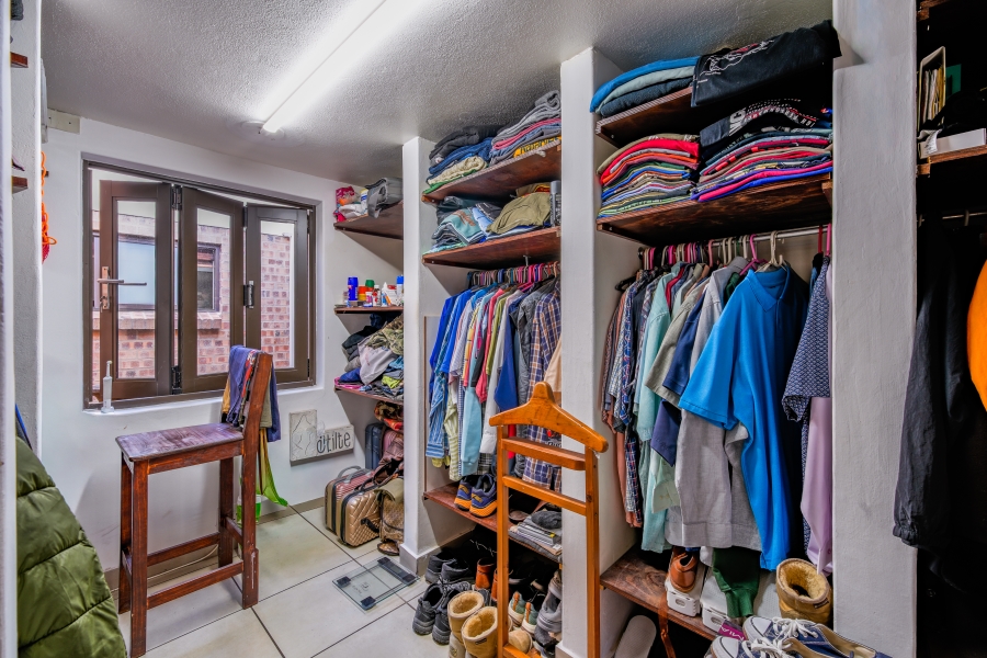 4 Bedroom Property for Sale in Wapadrand Gauteng