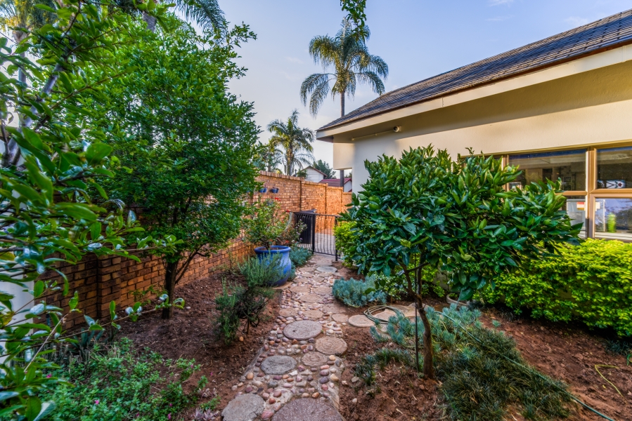 4 Bedroom Property for Sale in Wapadrand Gauteng