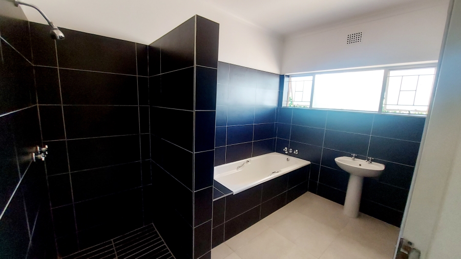 4 Bedroom Property for Sale in Lyttelton Manor Gauteng