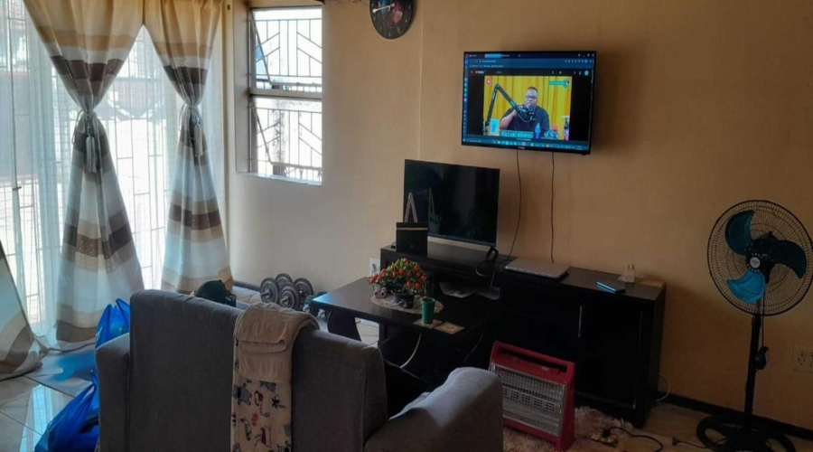 8 Bedroom Property for Sale in Vanderbijlpark CW 2 Gauteng