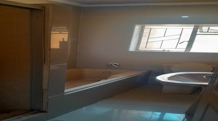 8 Bedroom Property for Sale in Vanderbijlpark CW 2 Gauteng