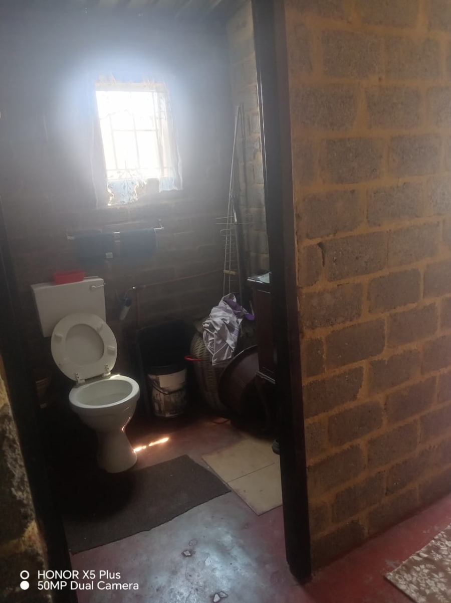 1 Bedroom Property for Sale in Lakeside Gauteng