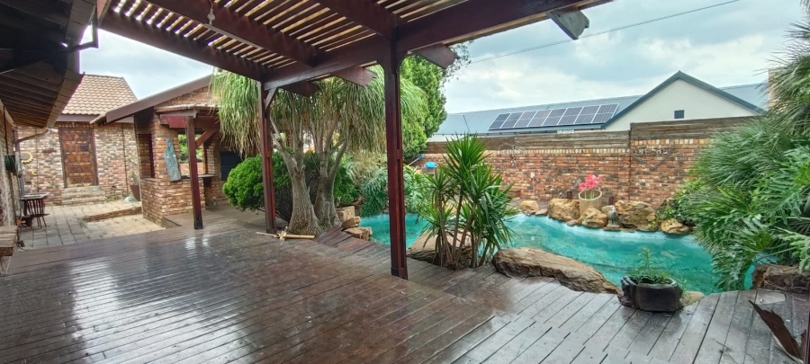 4 Bedroom Property for Sale in Fochville Gauteng