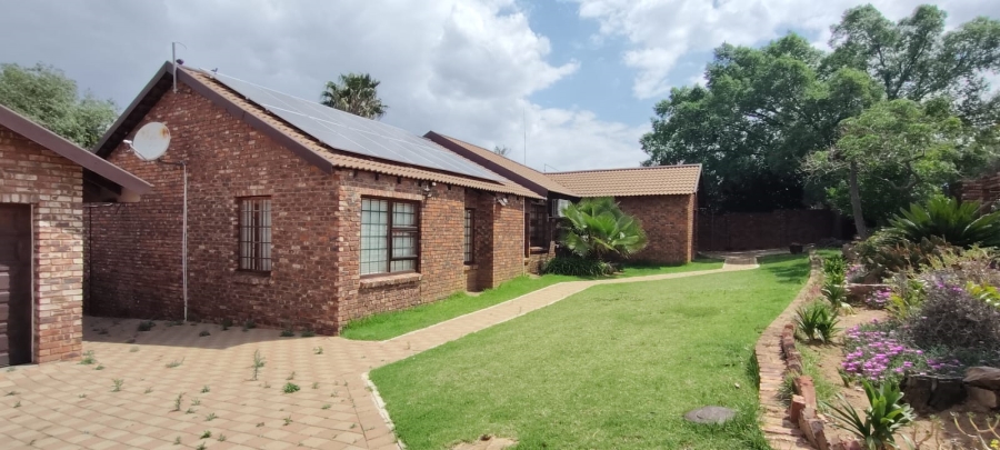 4 Bedroom Property for Sale in Fochville Gauteng