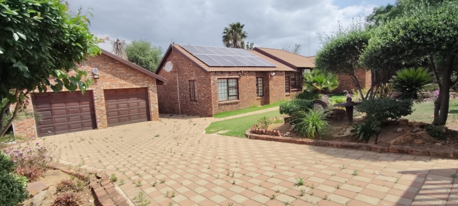 4 Bedroom Property for Sale in Fochville Gauteng