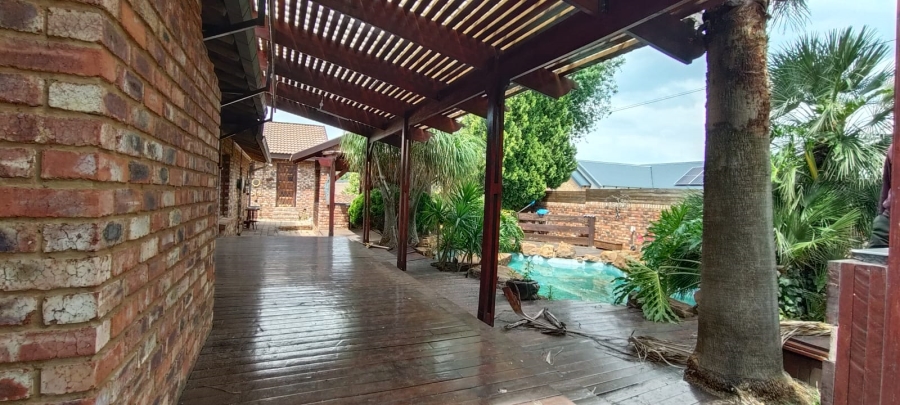 4 Bedroom Property for Sale in Fochville Gauteng