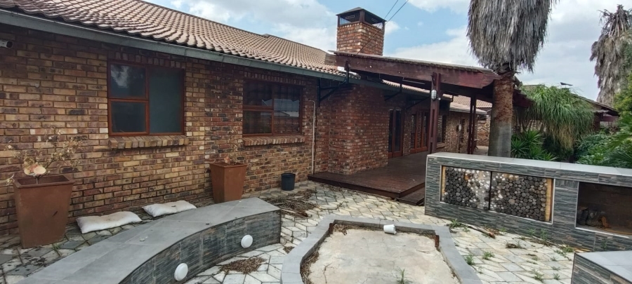 4 Bedroom Property for Sale in Fochville Gauteng