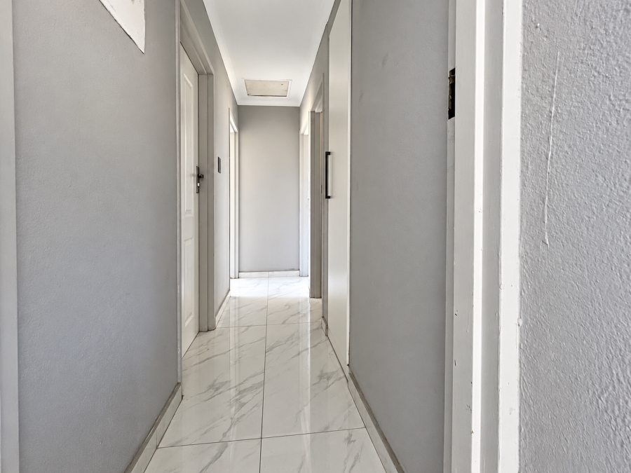 3 Bedroom Property for Sale in Bloubosrand Gauteng