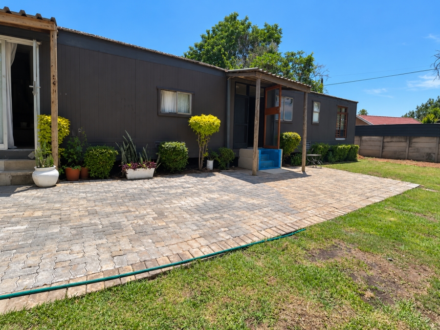 3 Bedroom Property for Sale in Bloubosrand Gauteng
